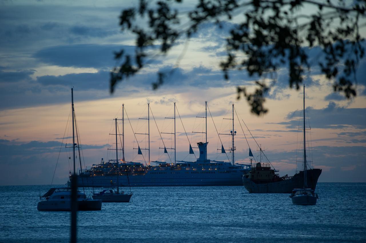 Bequia Plantation Hotel Port Elizabeth Bagian luar foto